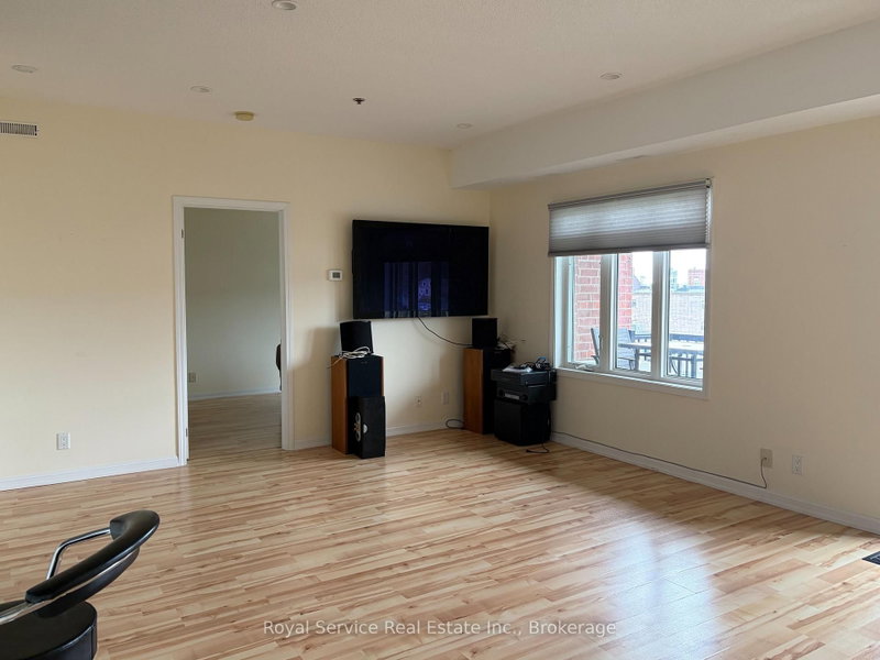 309 - 50 Mill Street N