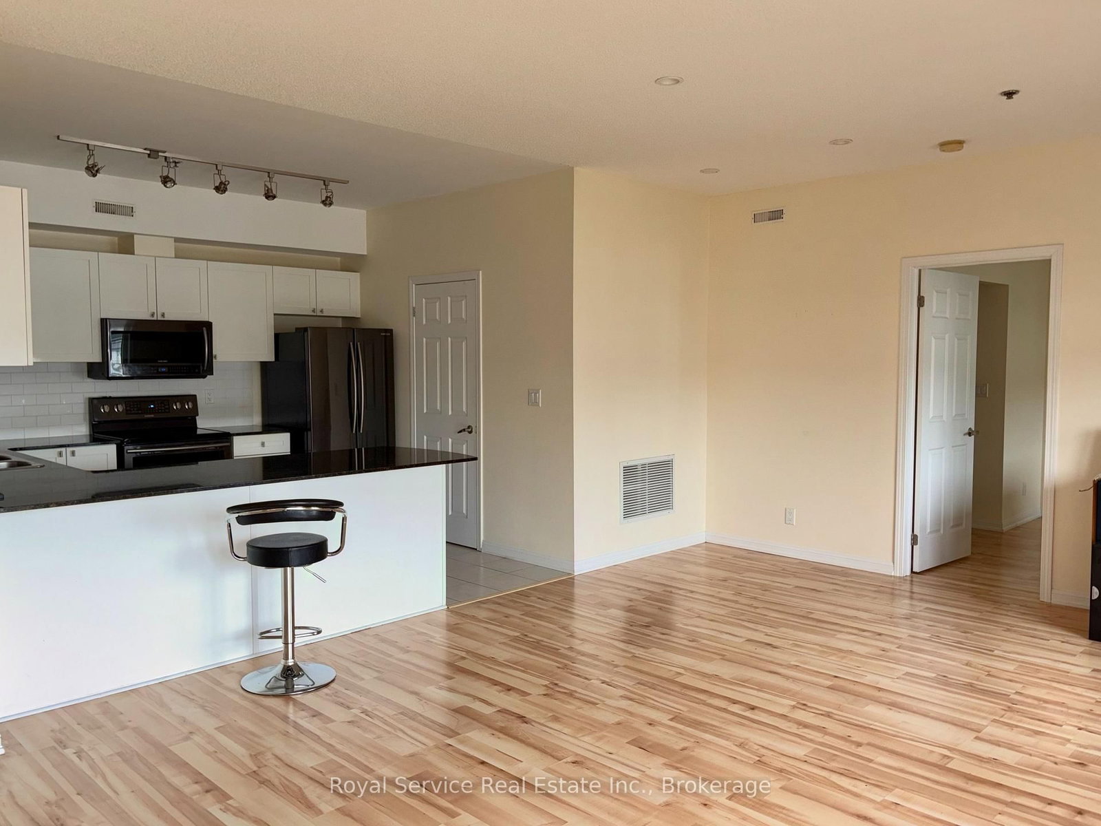50 Mill Street N • #309 • Port Hope, ON photo 8