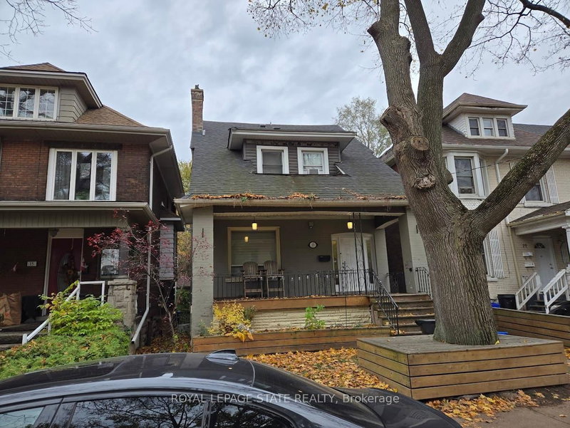 17 Fairleigh Avenue S