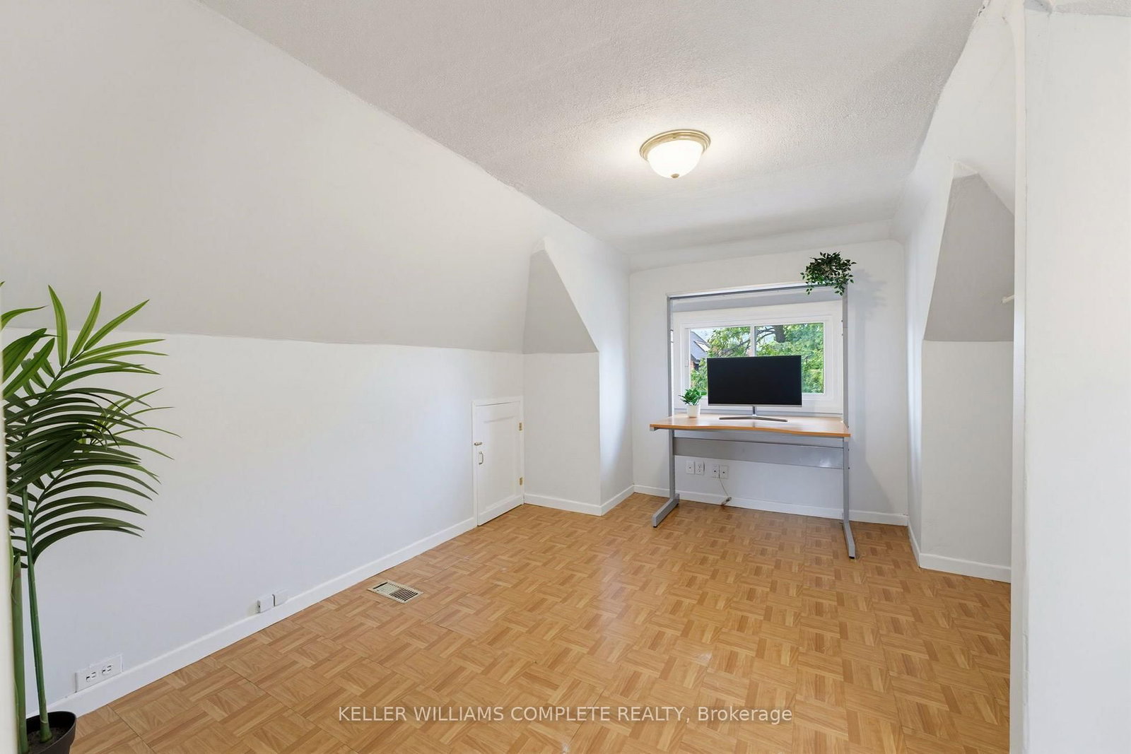 23 Nightingale Street • Hamilton, ON photo 20