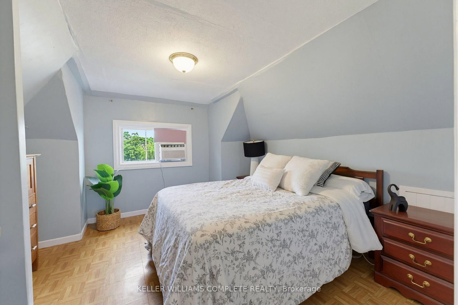 23 Nightingale Street • Hamilton, ON photo 22