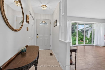 59 Evergreen Drive • Ottawa, ON photo 3