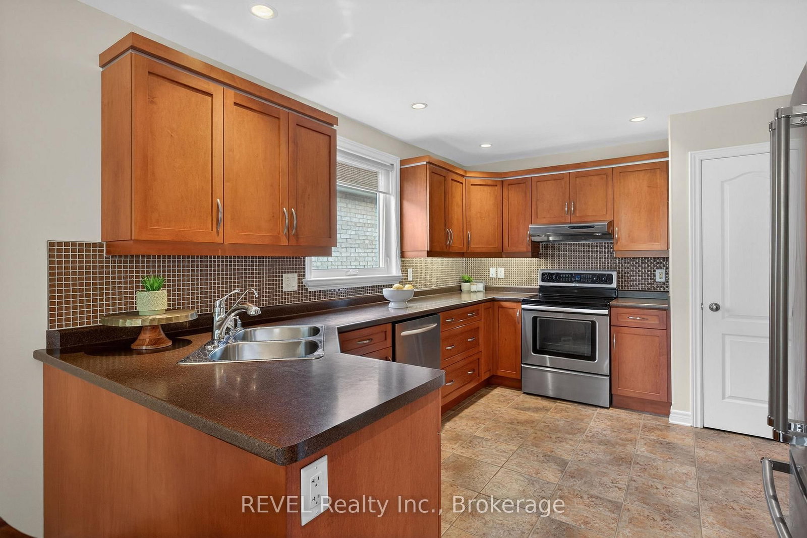 30 Bianca Drive • Niagara-on-the-Lake, ON photo 16