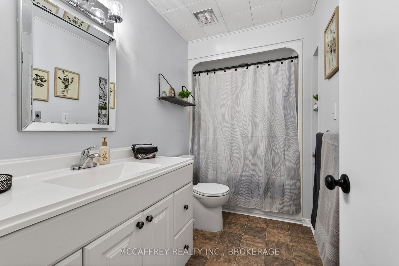 46 College Street • Tweed, ON photo 14
