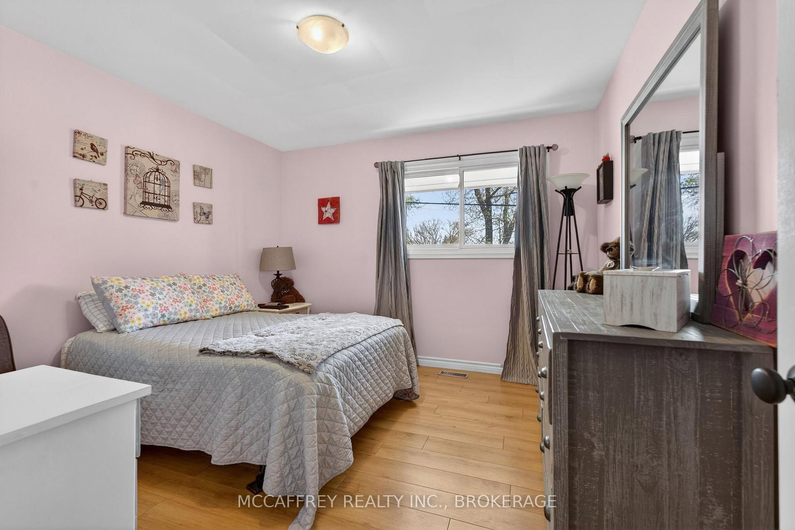 46 College Street • Tweed, ON photo 17