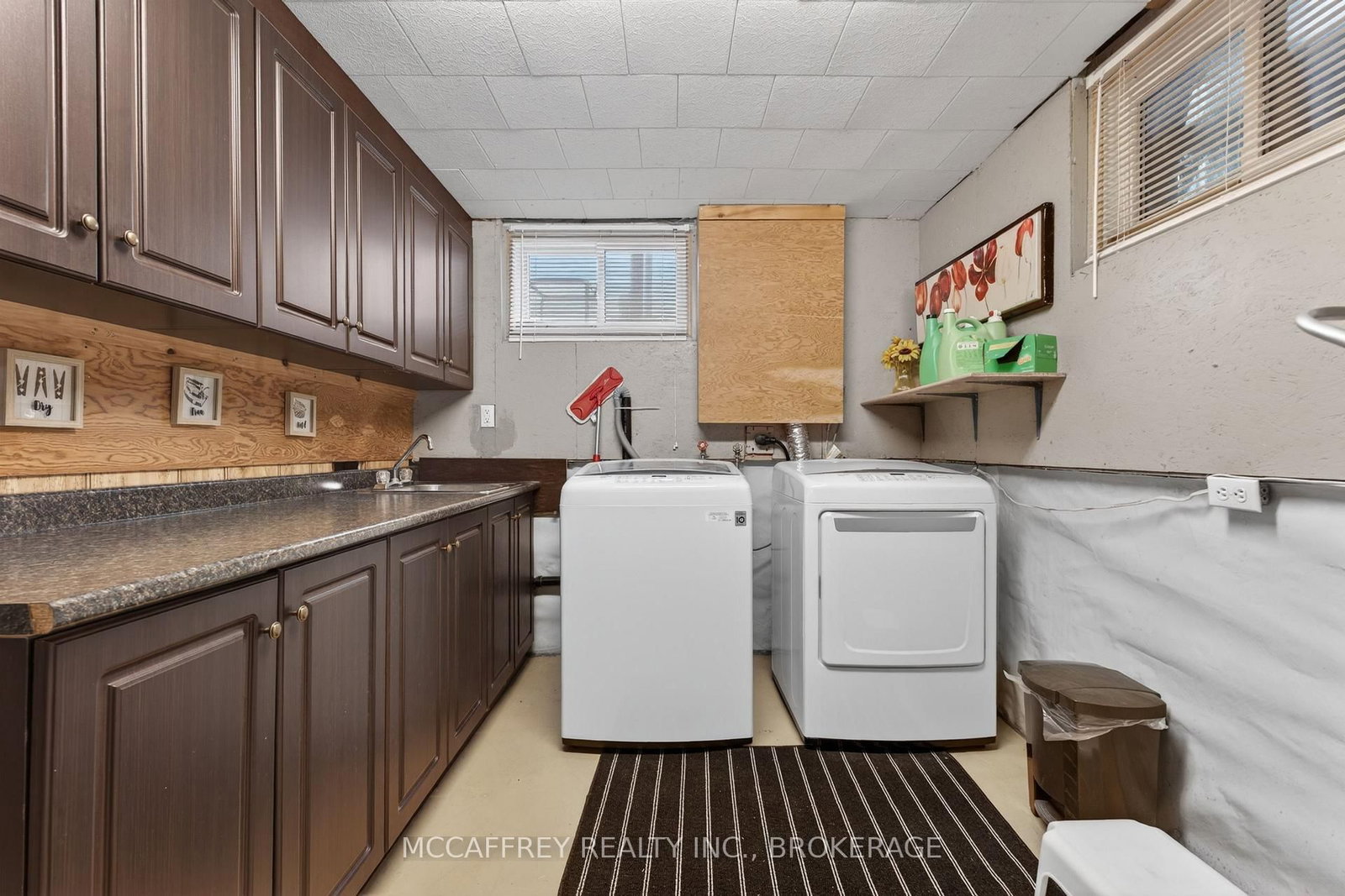 46 College Street • Tweed, ON photo 25