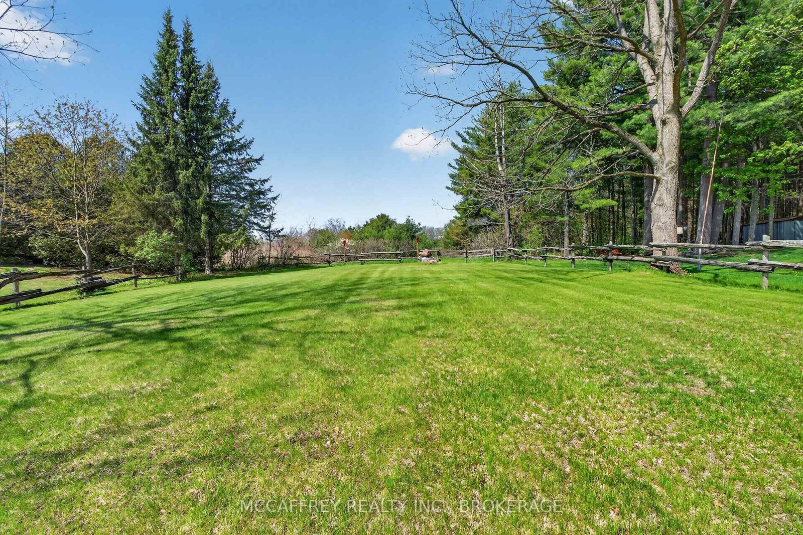 46 College Street • Tweed, ON photo 33