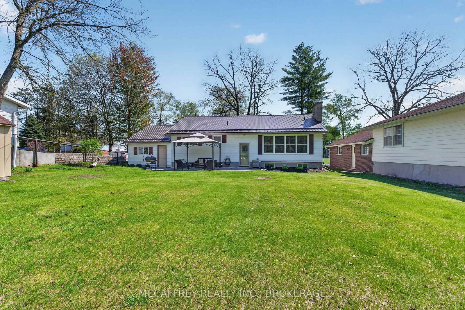 46 College Street • Tweed, ON photo 35