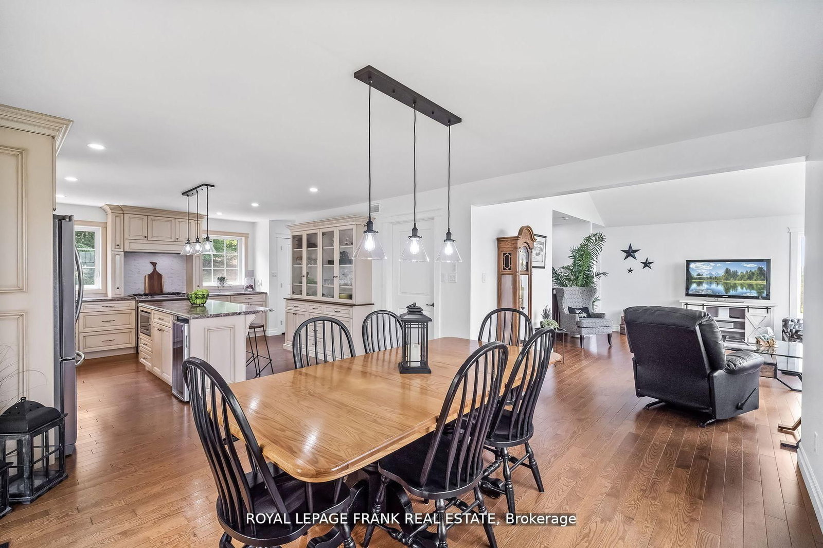 370 Detlor Road • Bancroft, ON photo 11