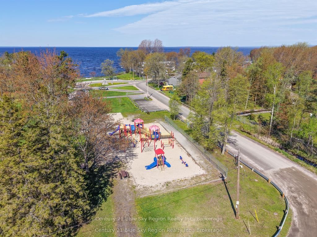 1205 PREMIER Road • #14 • North Bay, ON photo 29