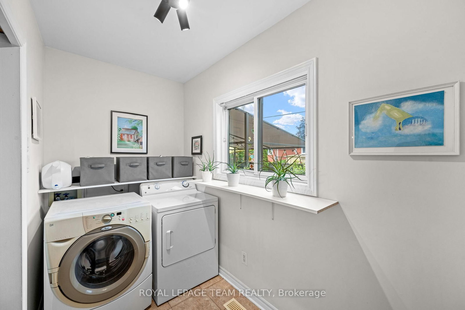 642 Tillbury Avenue W • Ottawa, ON photo 15