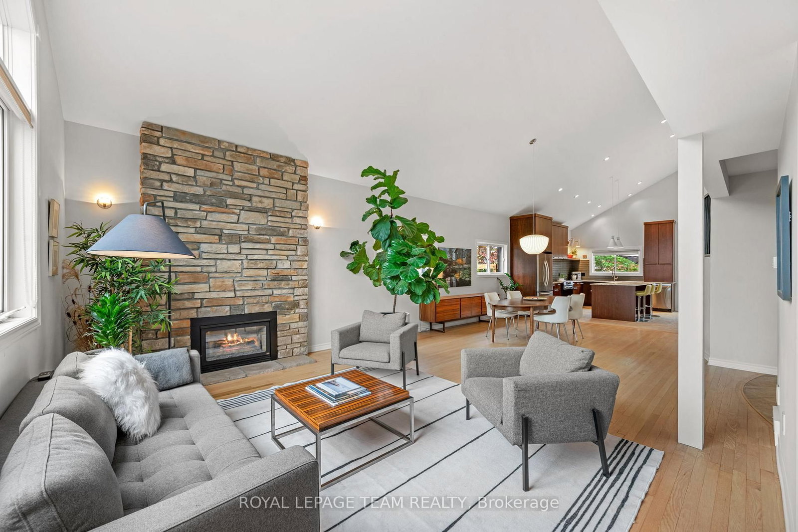 642 Tillbury Avenue W • Ottawa, ON photo 9