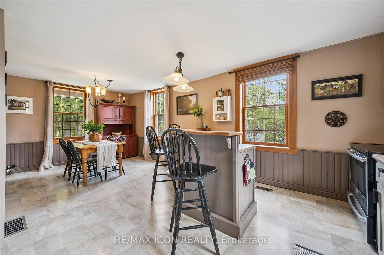 630 Robert Ferrie Drive • Kitchener, ON photo 12