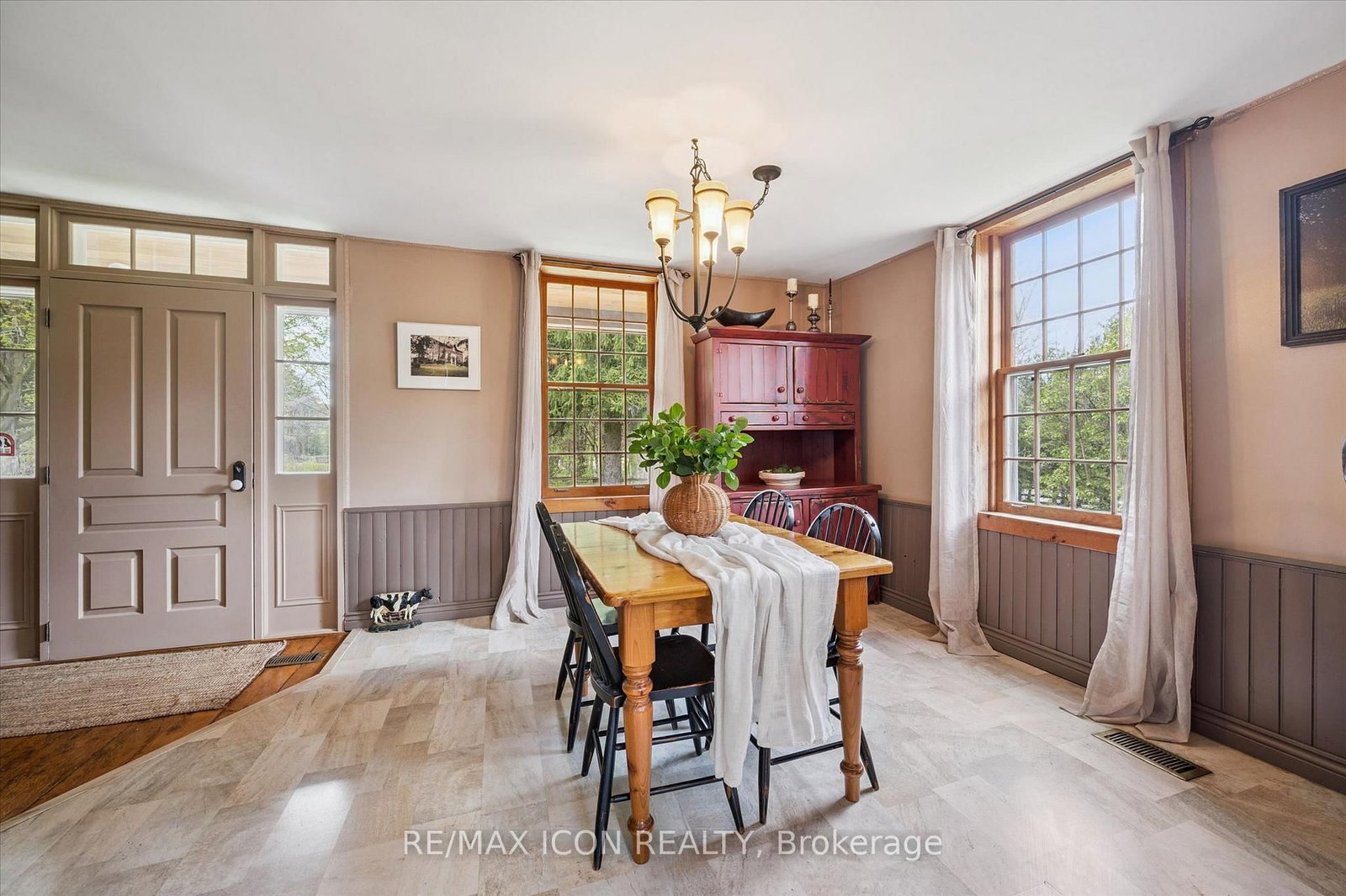 630 Robert Ferrie Drive • Kitchener, ON photo 13