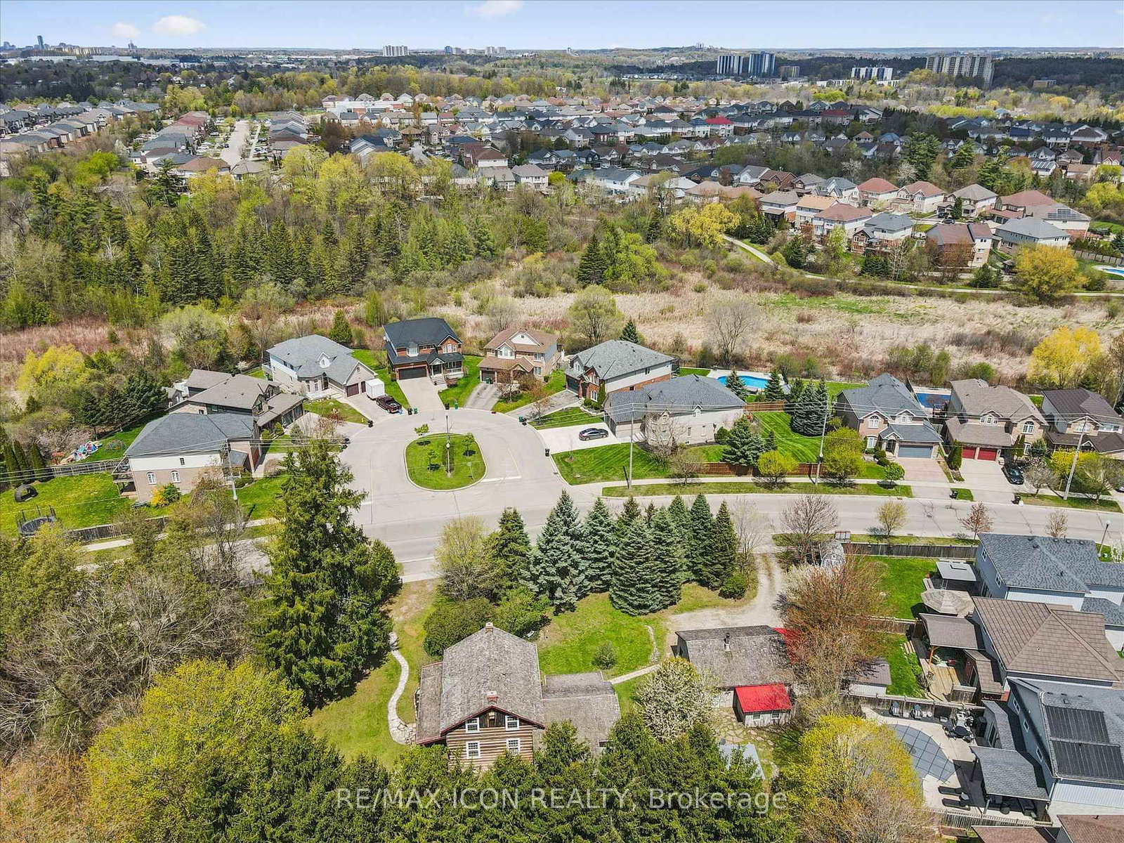 630 Robert Ferrie Drive • Kitchener, ON photo 35