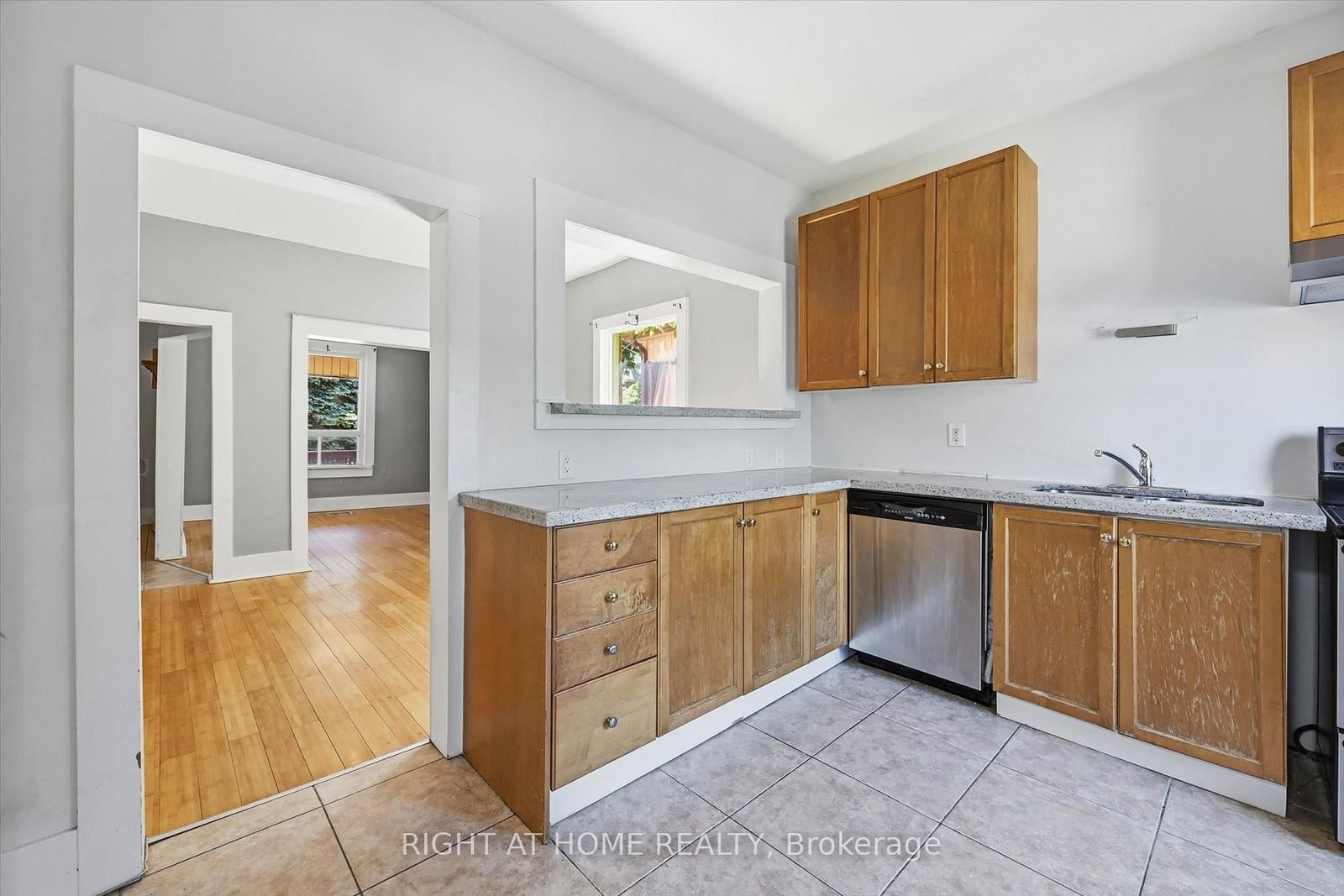 343 Cumberland Avenue • Hamilton, ON photo 30