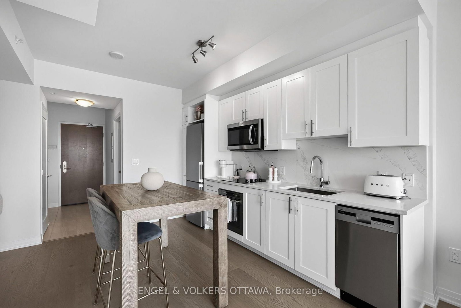 805 Carling Avenue • #1503 • Ottawa, ON photo 14