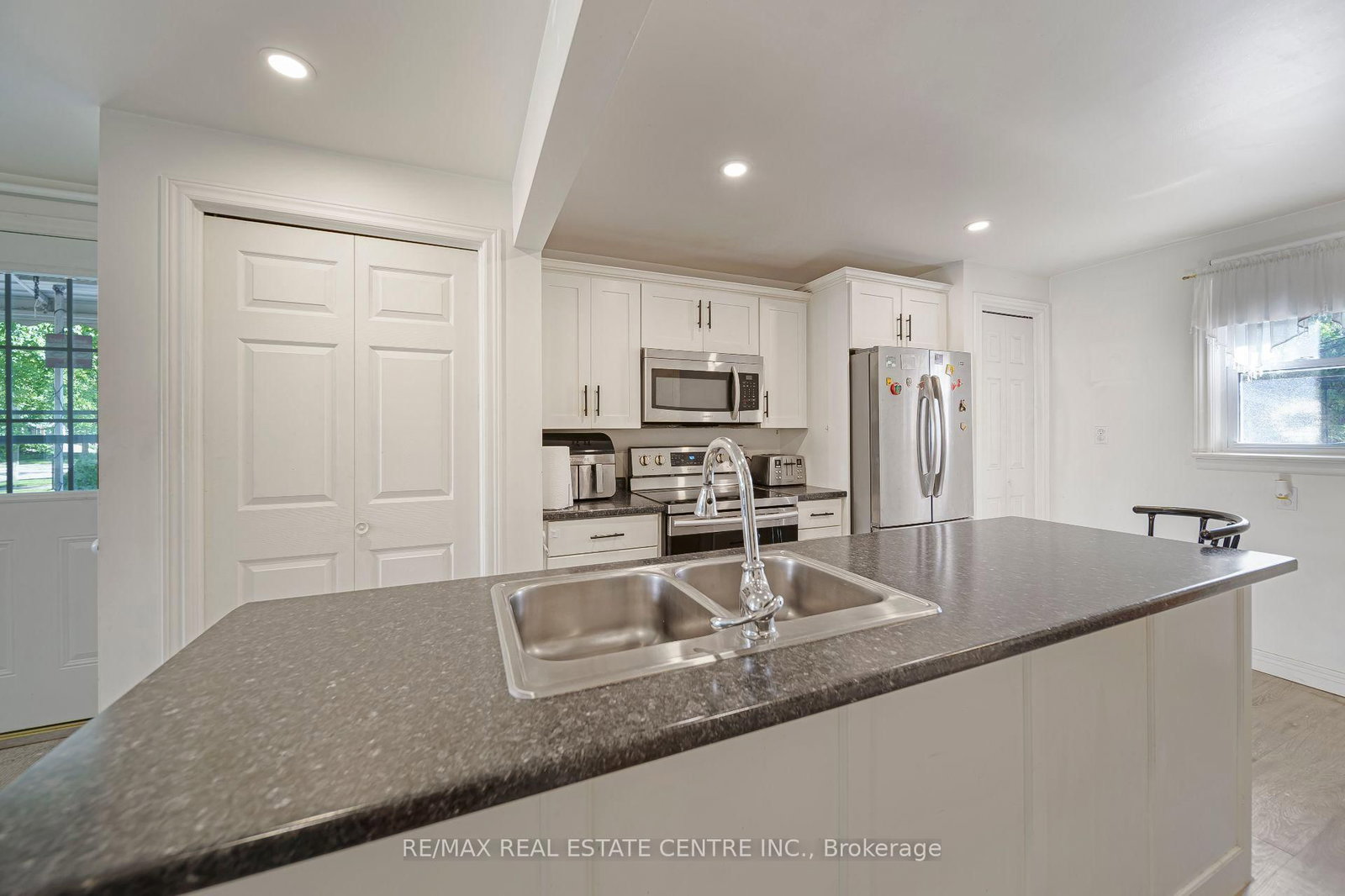24 Park Street • Aylmer, ON photo 32