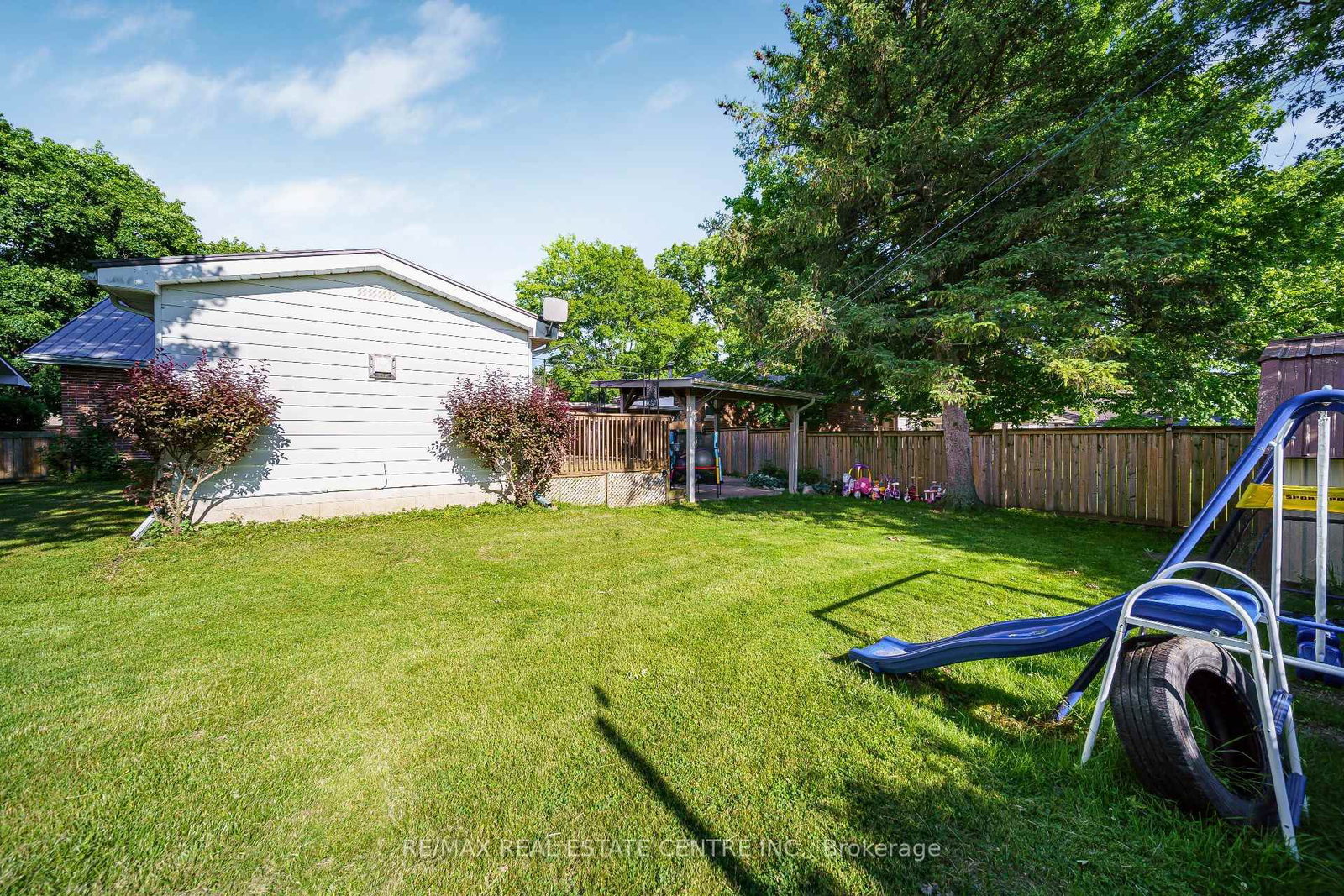 24 Park Street • Aylmer, ON photo 47