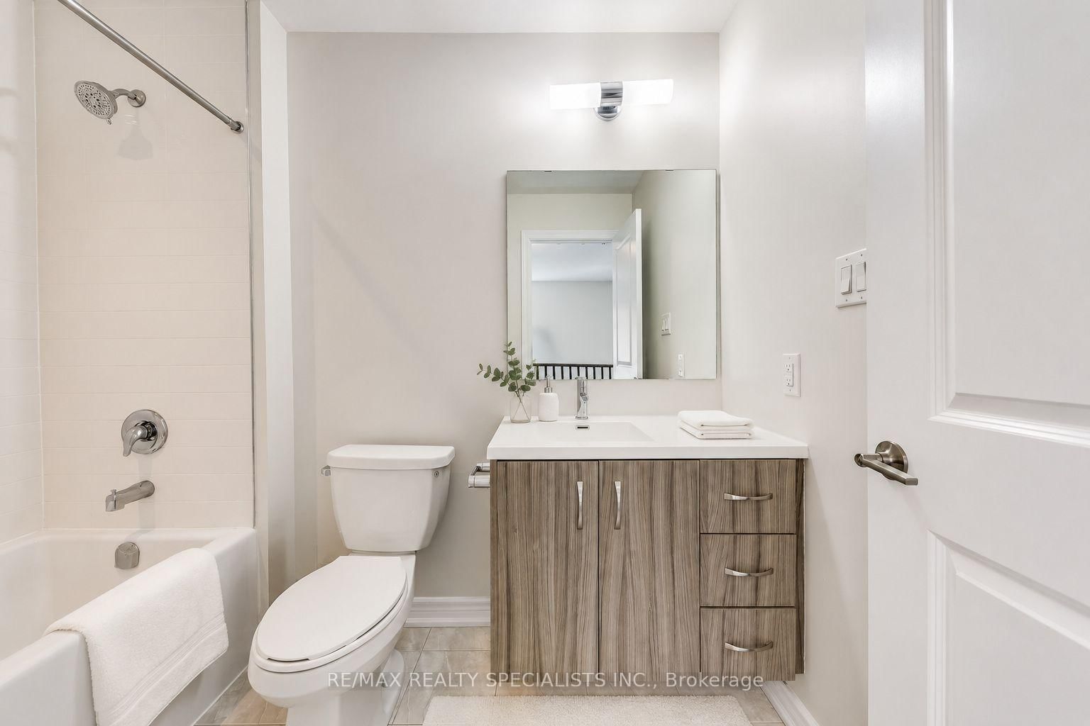 35 Pelican Lane • Hamilton, ON photo 30