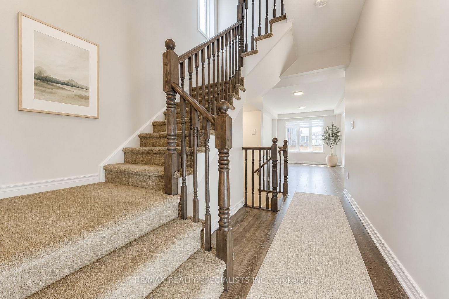 35 Pelican Lane • Hamilton, ON photo 5