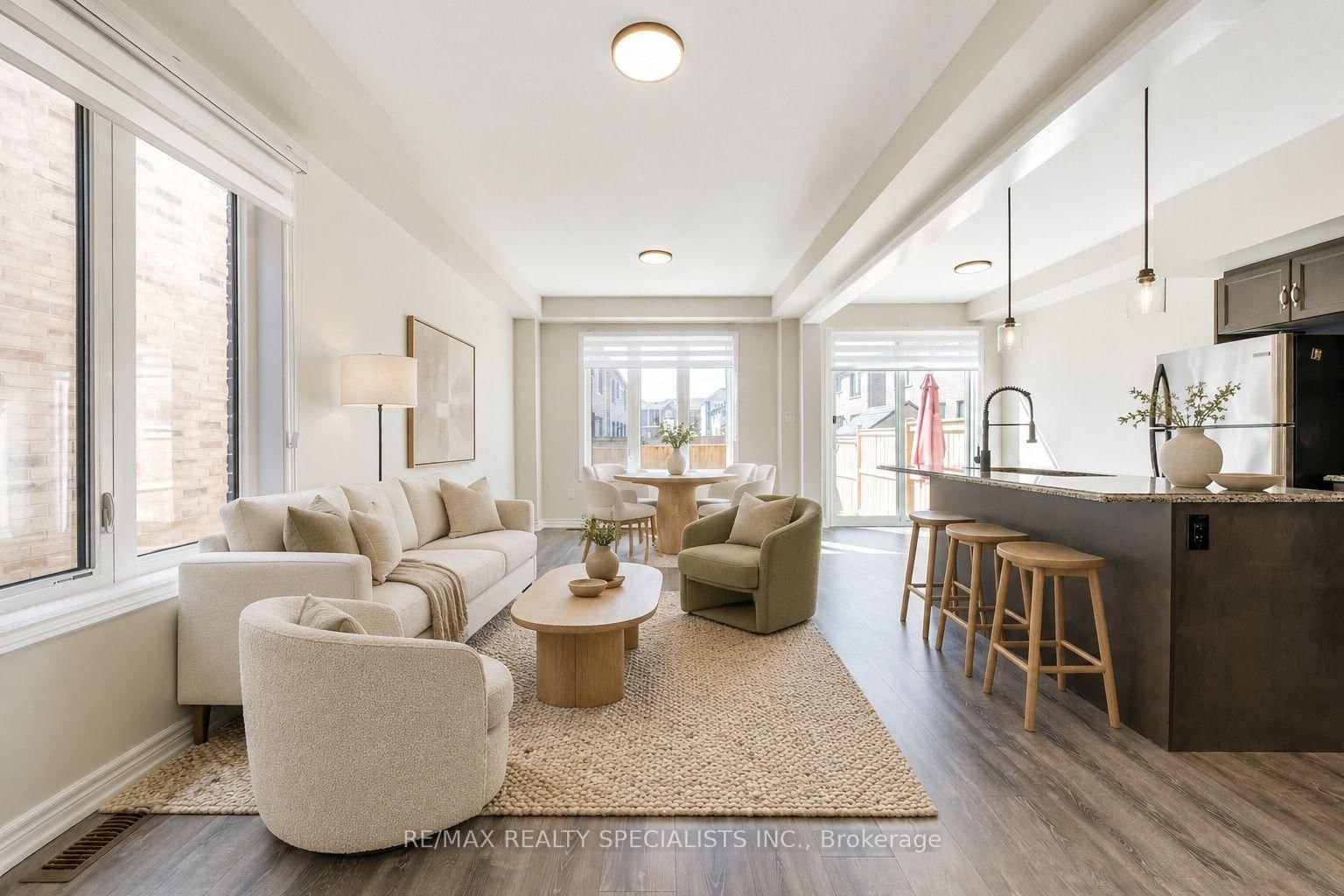 35 Pelican Lane • Hamilton, ON photo 6