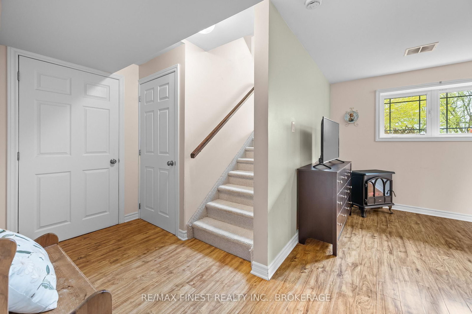 145 Upper Lake Street • Prince Edward County, ON photo 20