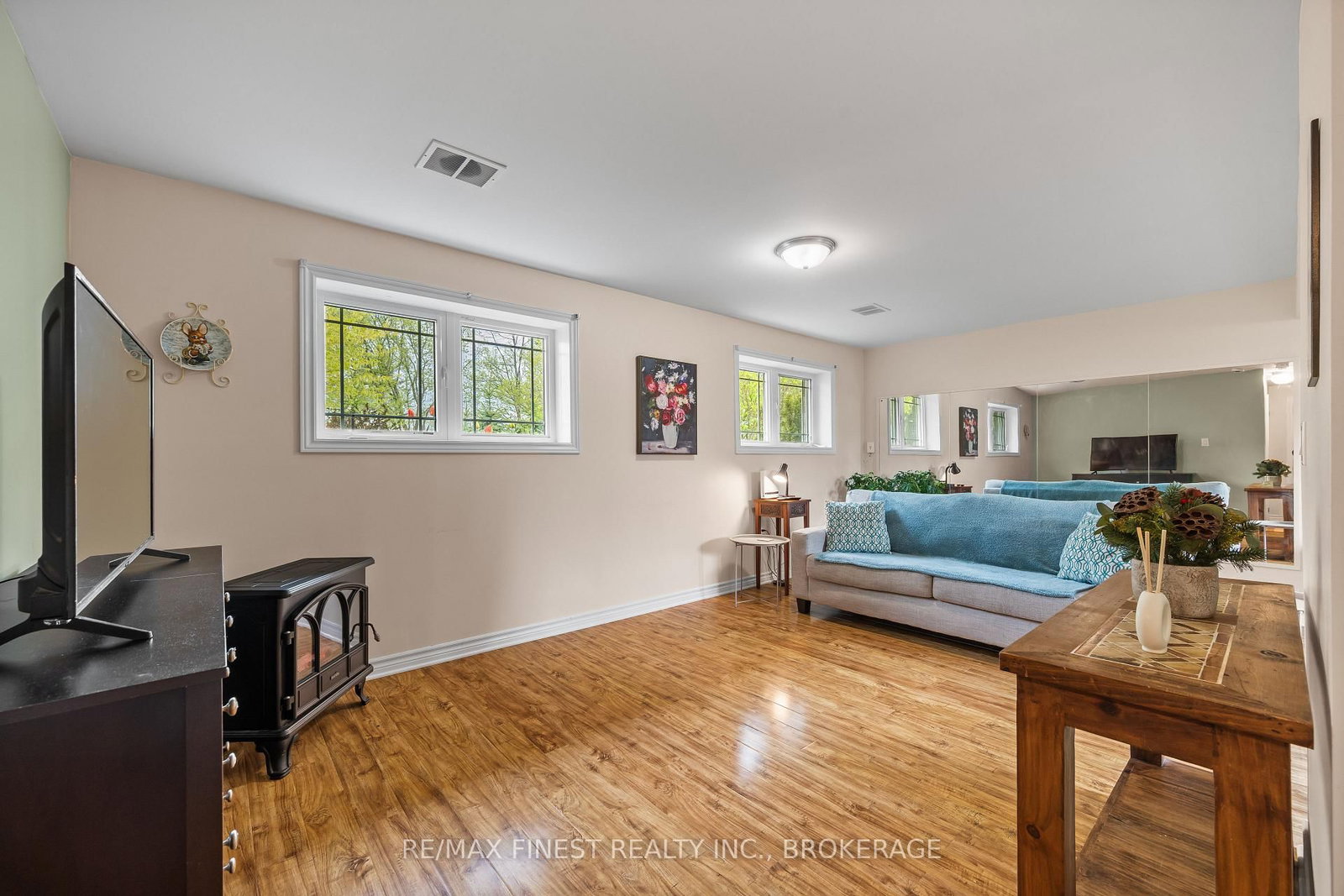 145 Upper Lake Street • Prince Edward County, ON photo 23