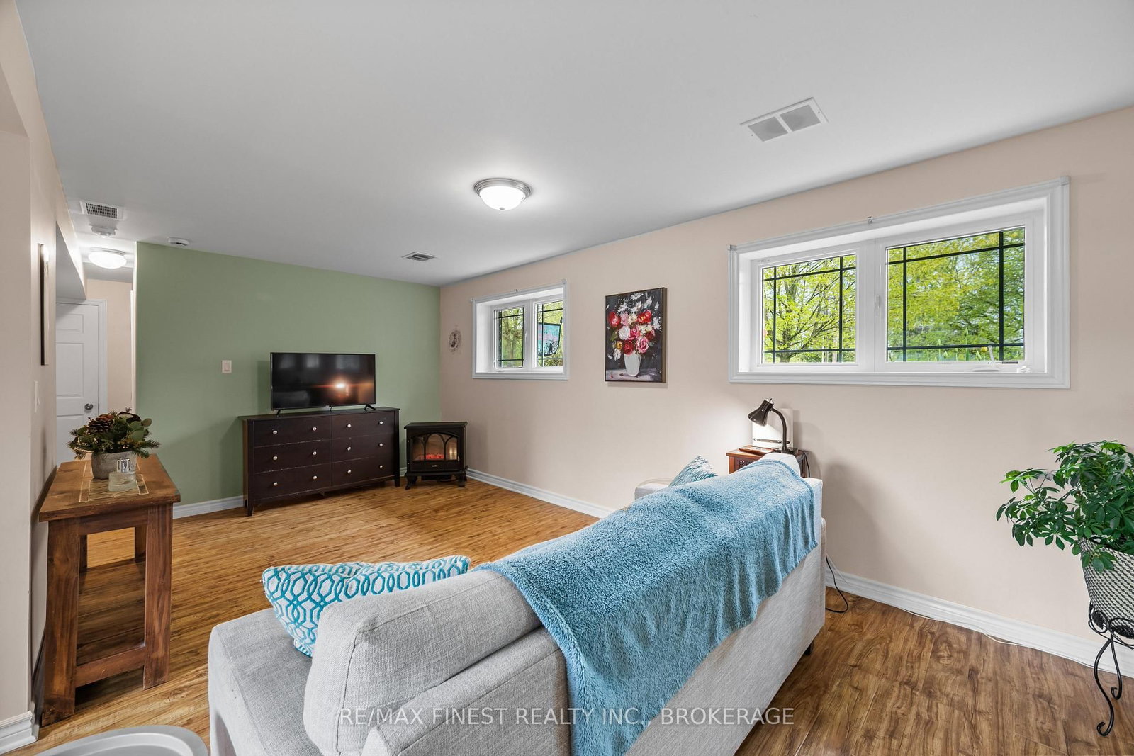 145 Upper Lake Street • Prince Edward County, ON photo 24