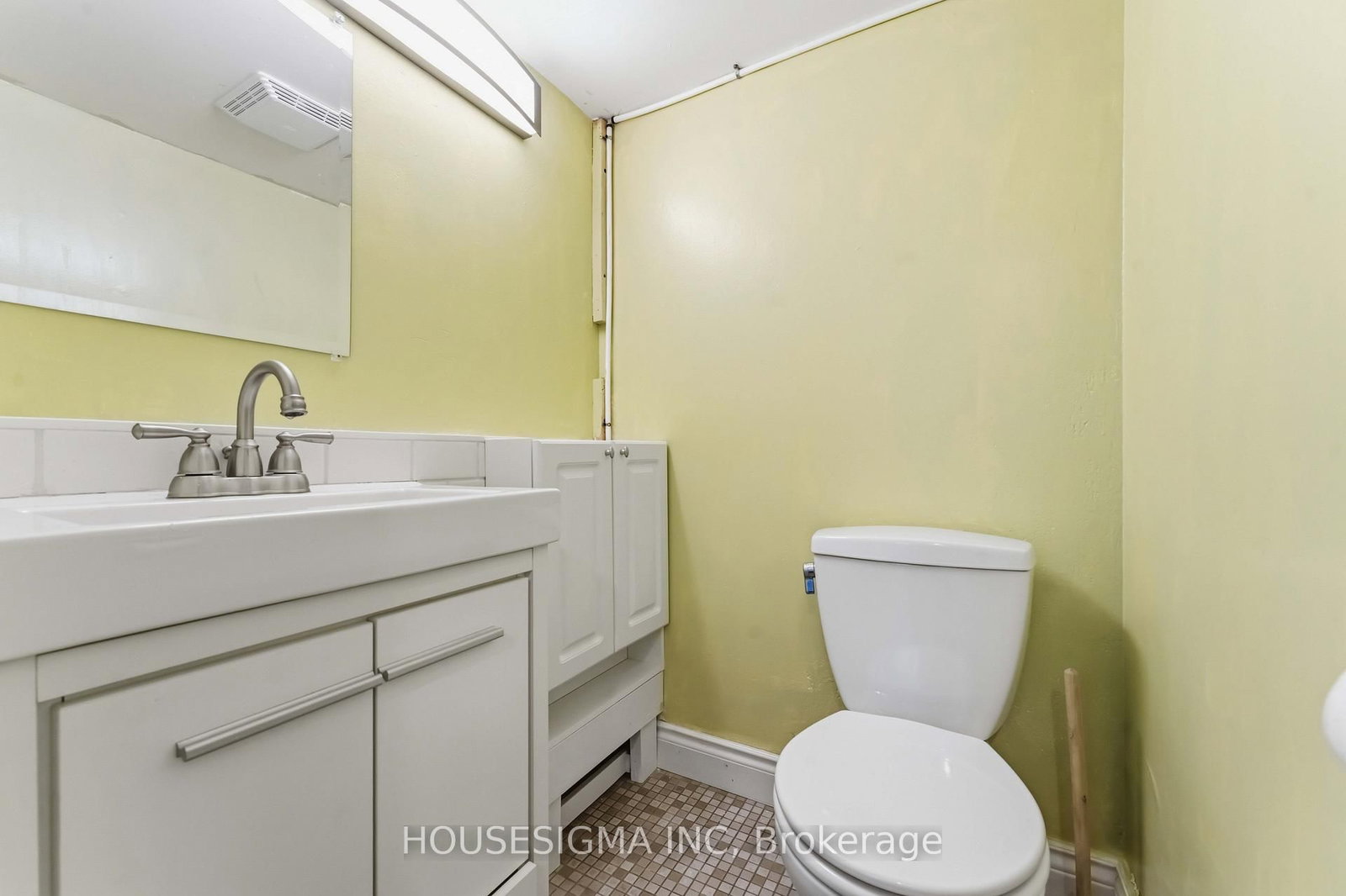 1047 Richard Avenue • Ottawa, ON photo 38
