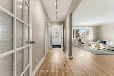 1047 Richard Avenue • Ottawa, ON photo 5