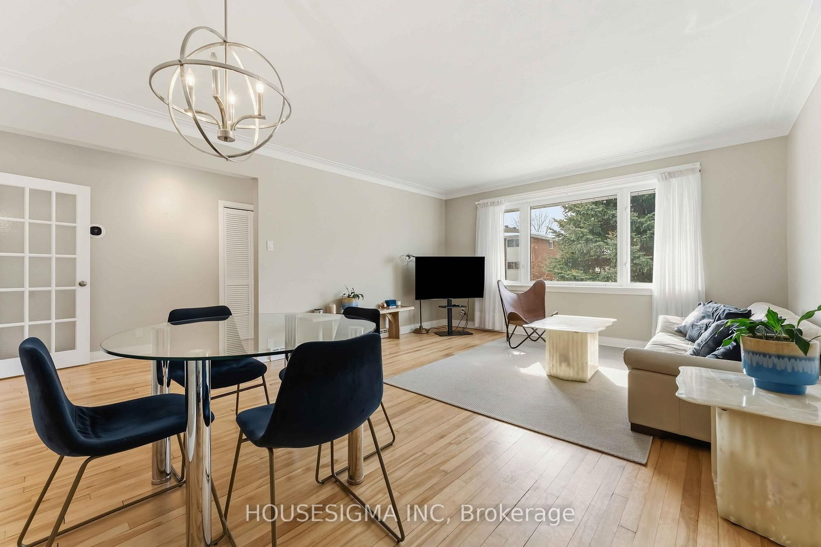 1047 Richard Avenue • Ottawa, ON photo 8