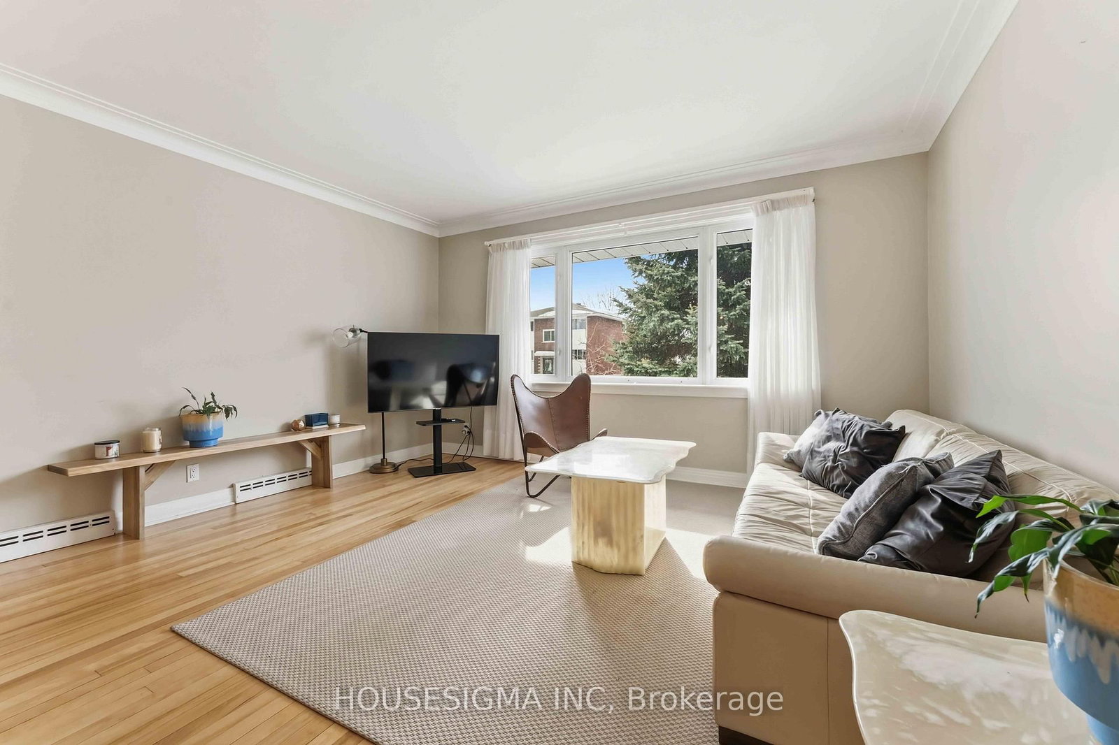 1047 Richard Avenue • Ottawa, ON photo 9