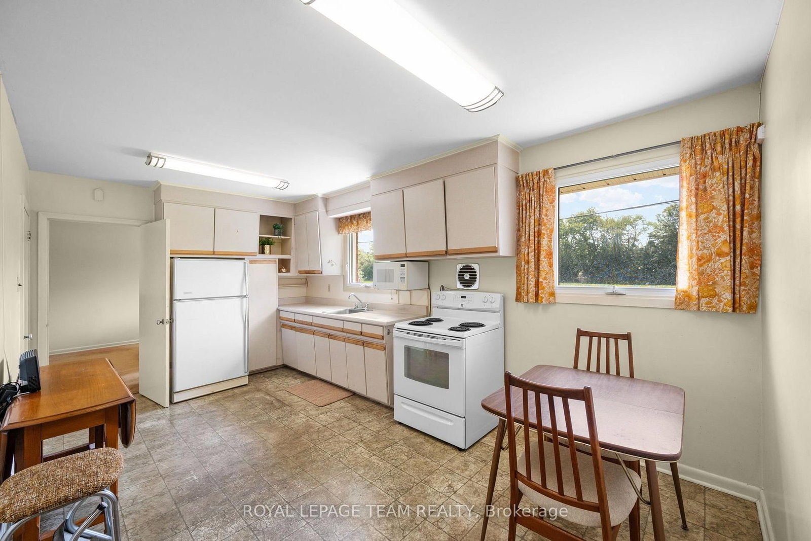 528 Browning Avenue • Ottawa, ON photo 16