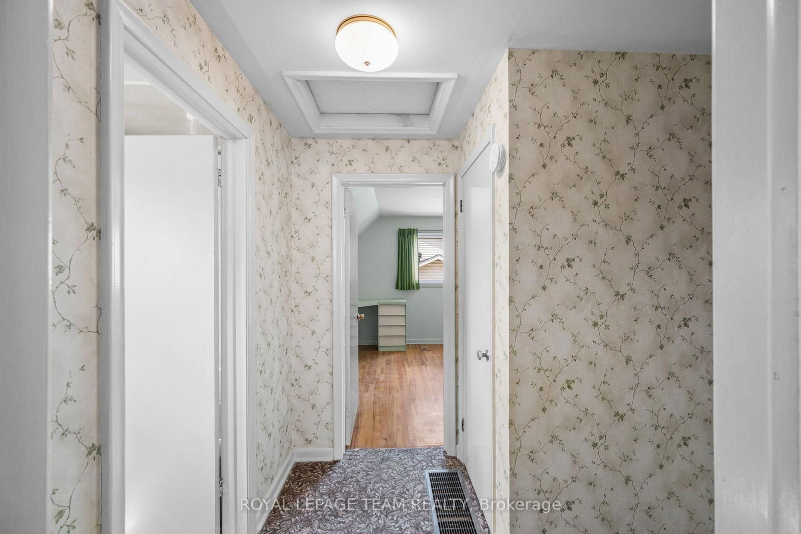 528 Browning Avenue • Ottawa, ON photo 20
