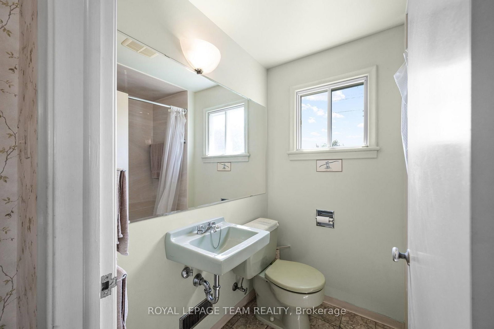 528 Browning Avenue • Ottawa, ON photo 23