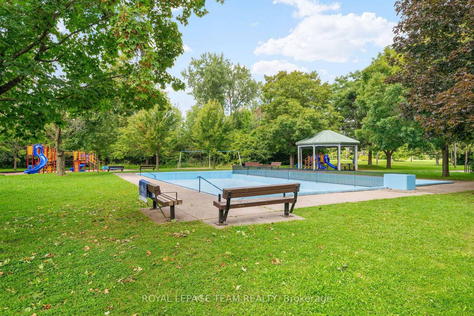 528 Browning Avenue • Ottawa, ON photo 33
