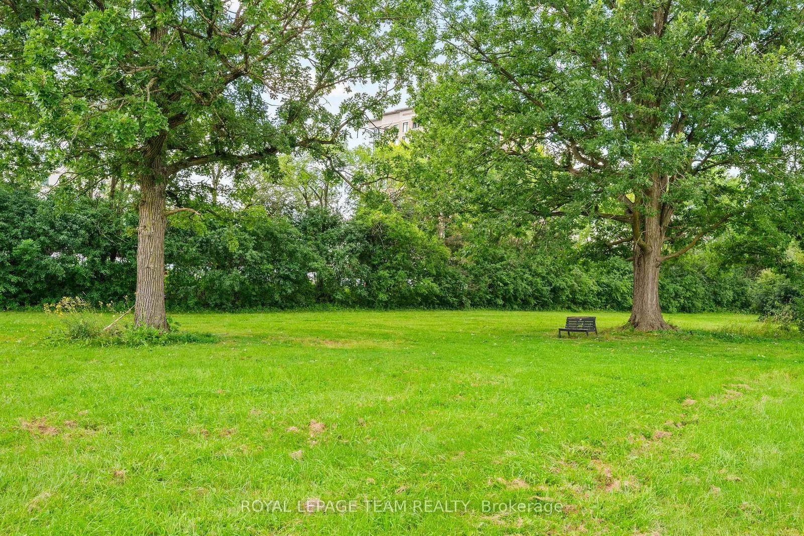 528 Browning Avenue • Ottawa, ON photo 37