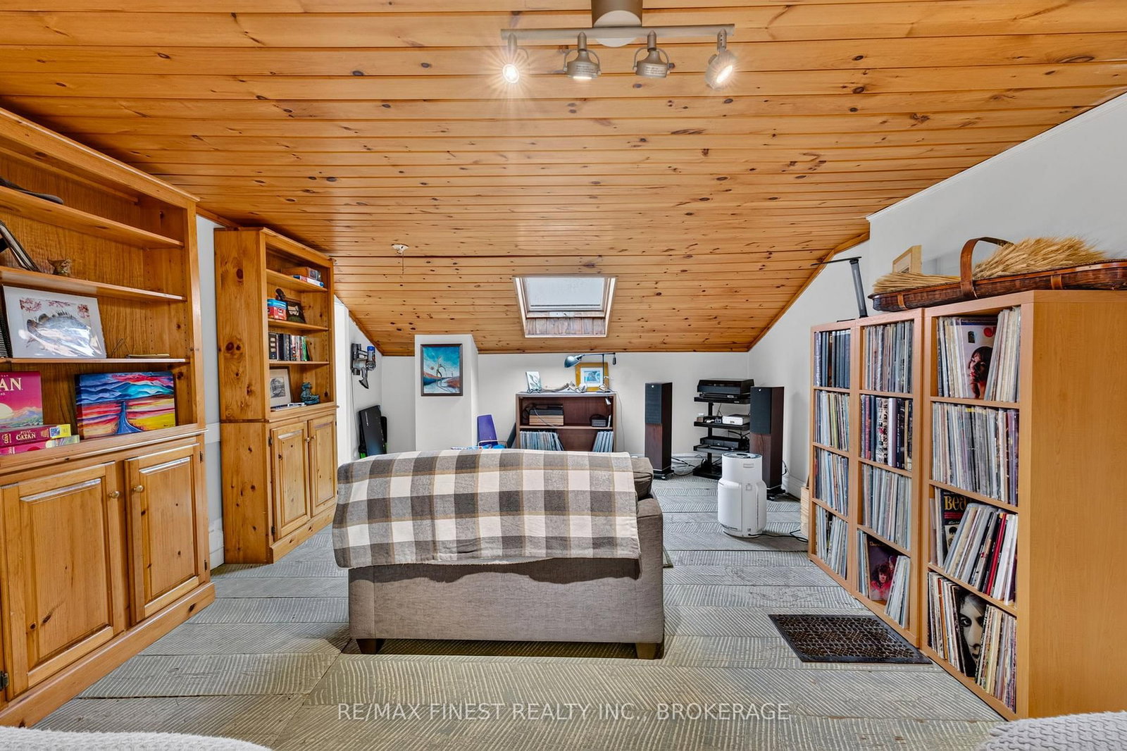 1158 County Road 27 • Newburgh, ON photo 16