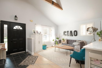 2229 Lorraine Drive • Peterborough, ON photo 3