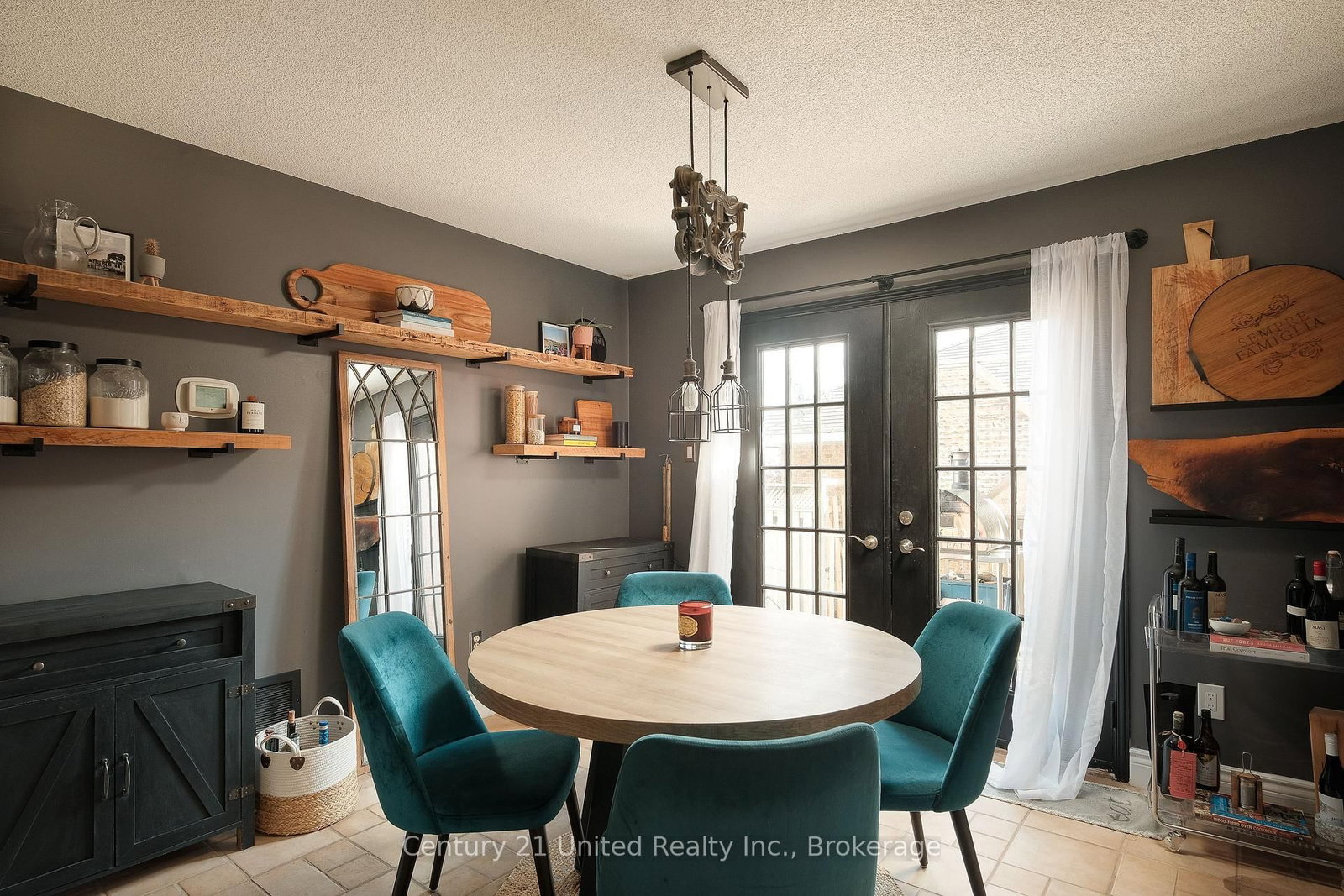 2229 Lorraine Drive • Peterborough, ON photo 8