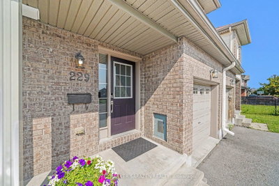 229 Vision Street • Ottawa, ON photo 3