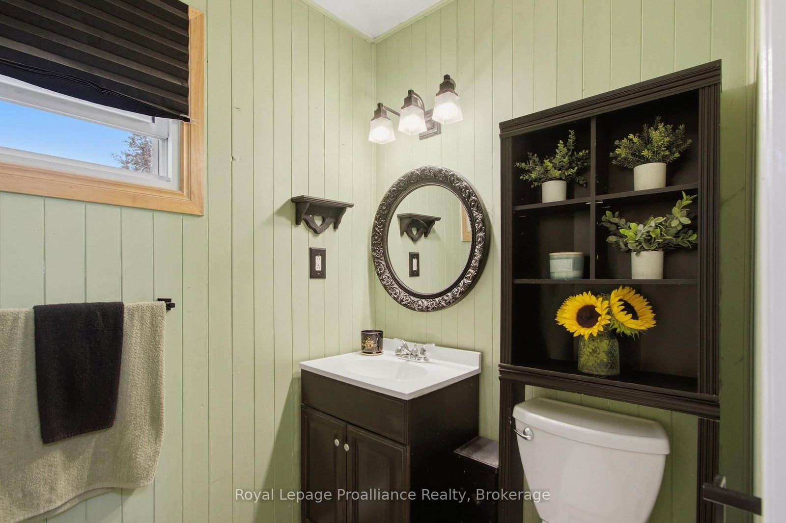 12 O'Neil Crescent • Quinte West, ON photo 21