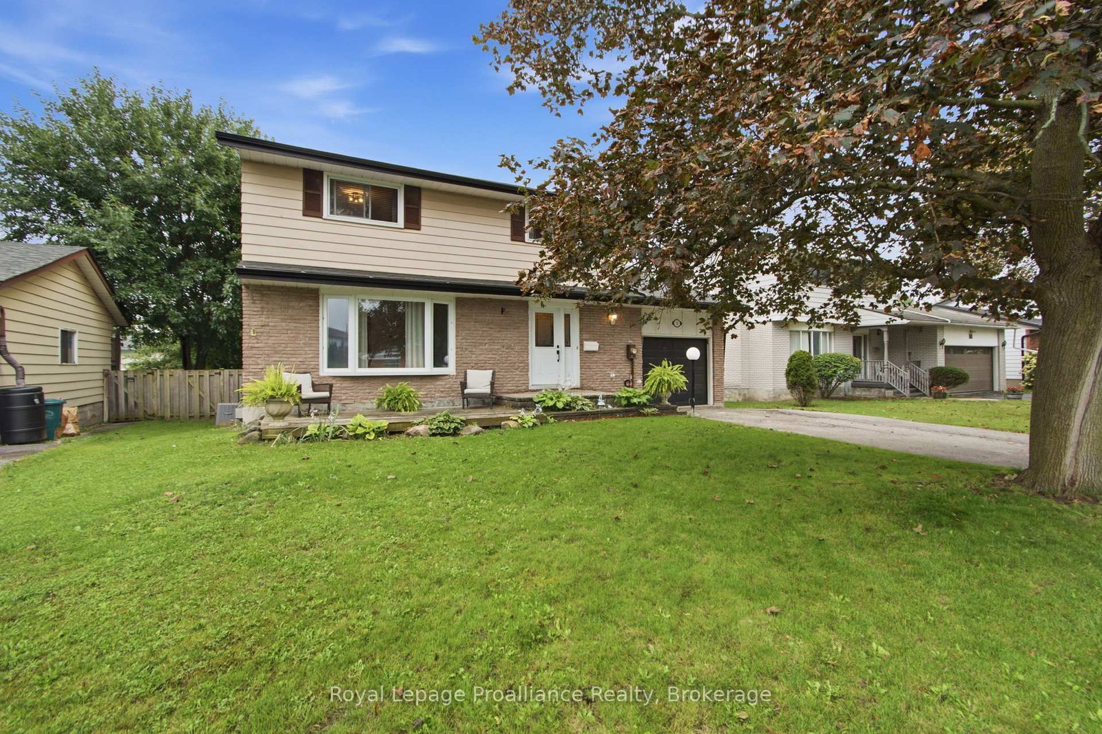 12 O'Neil Crescent • Quinte West, ON photo 3