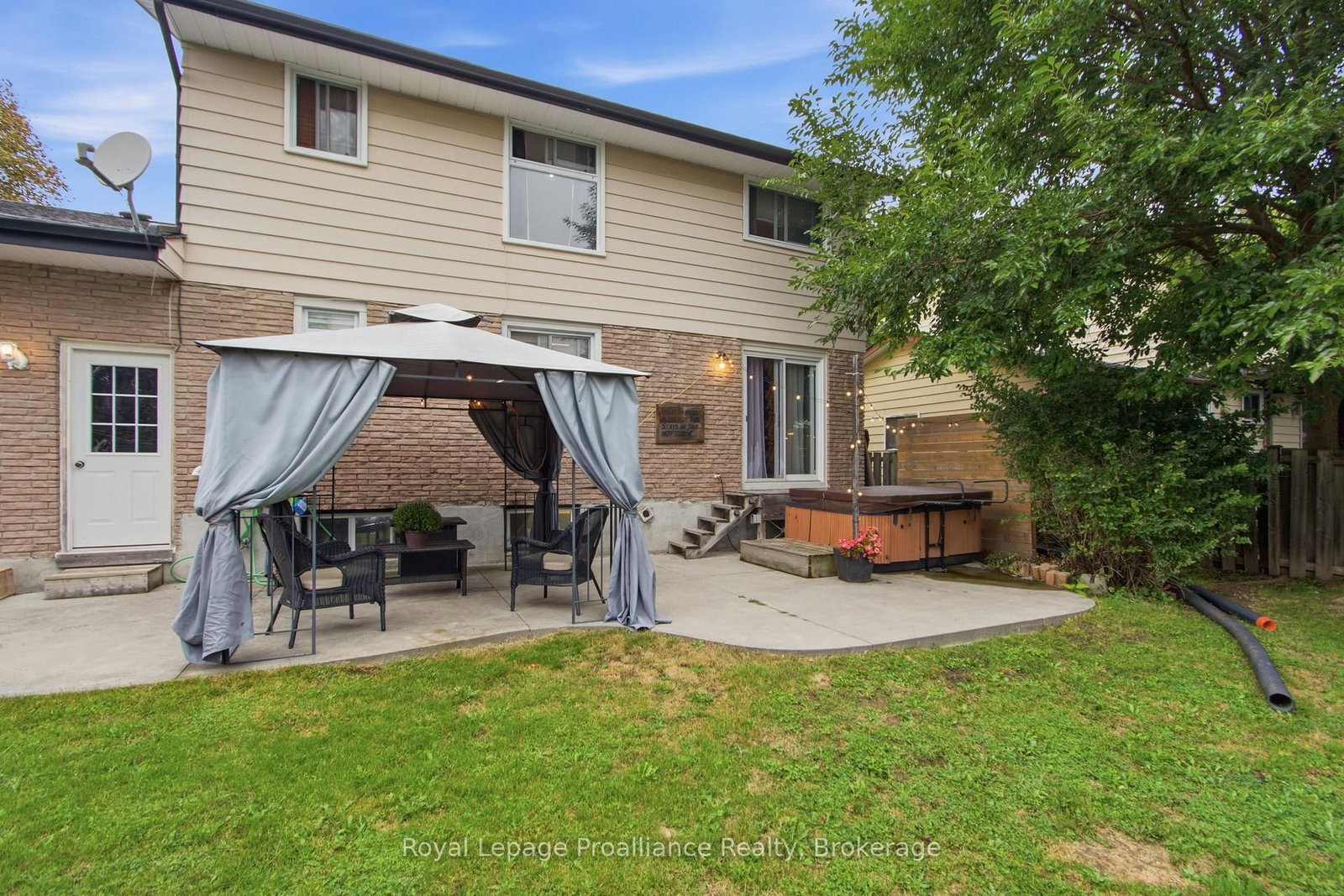 12 O'Neil Crescent • Quinte West, ON photo 8