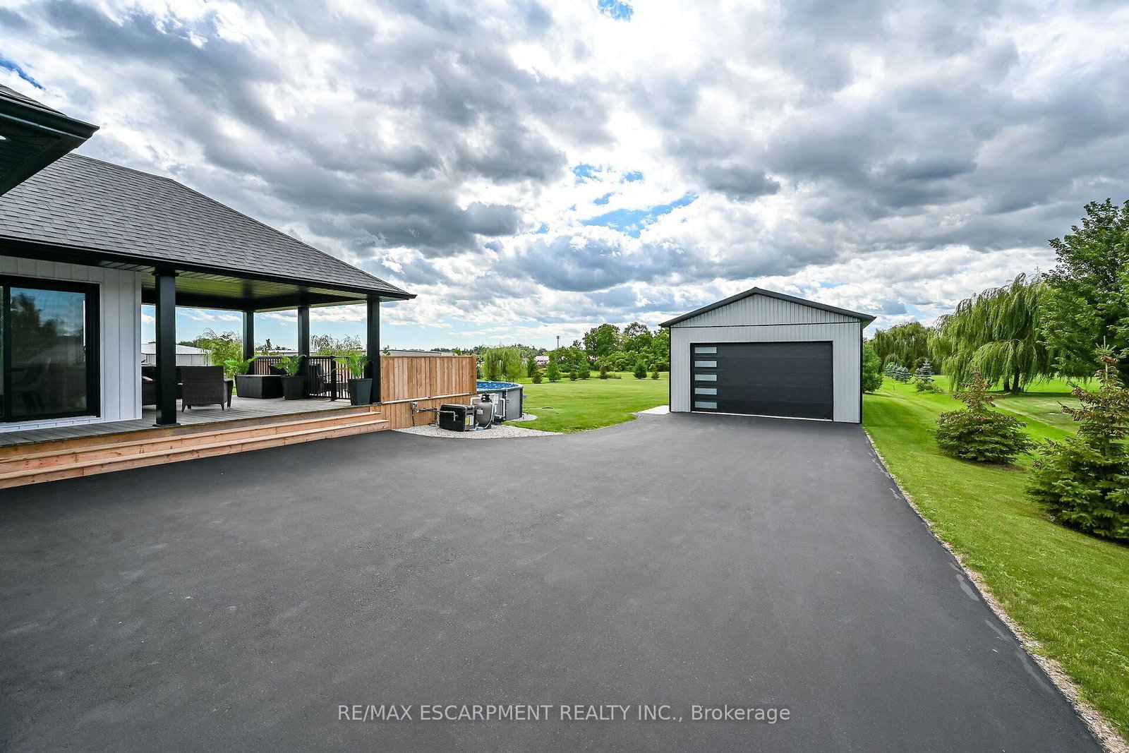 33 MONTURE Street N • Haldimand, ON photo 45