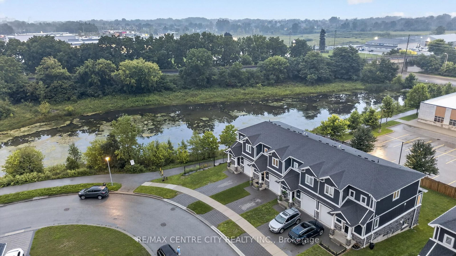 1740 Finley Crescent • London North, ON photo 3