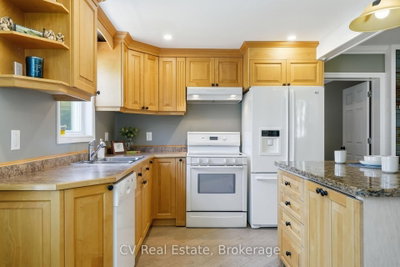 309 High Street • Georgian Bay, ON photo 6