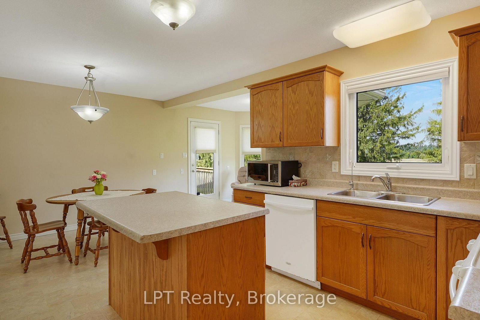 5194 Bruce Road 3 Road • Saugeen Shores, ON photo 15