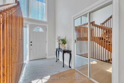 26 GRASMERE Crescent • London North, ON photo 4
